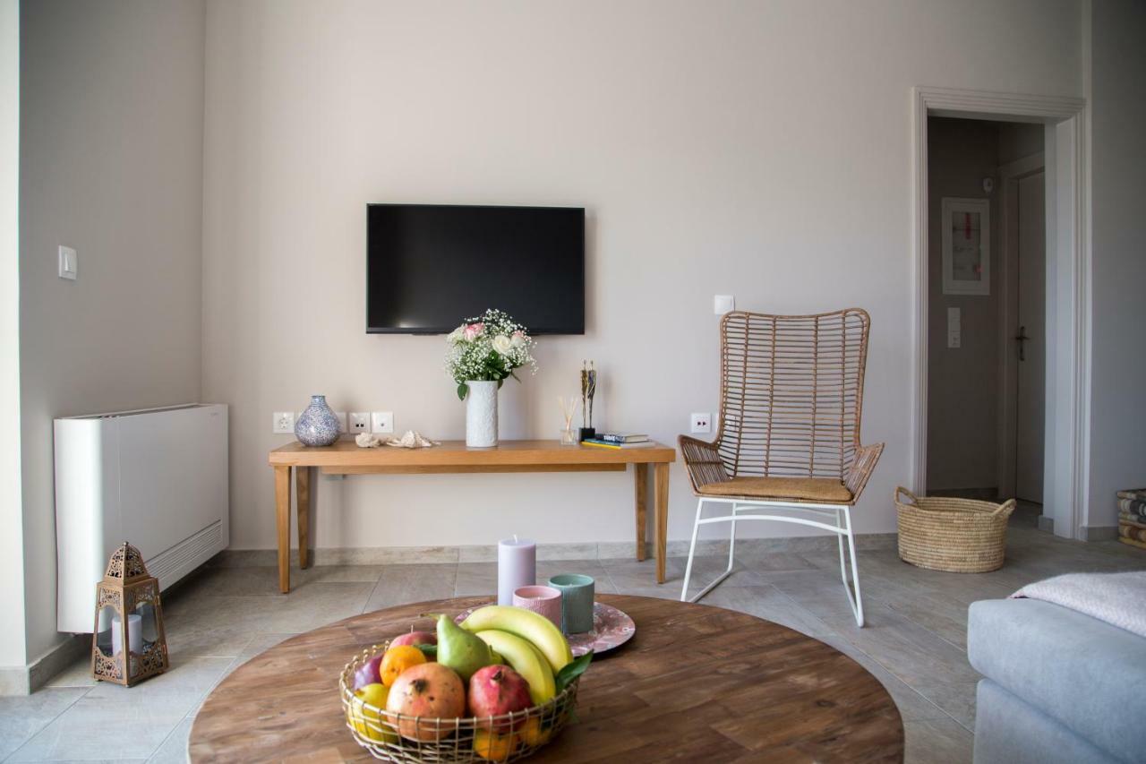 Kalavria Luxury Suites - Magnificent Sea View Of Poros Poros Town Exterior foto