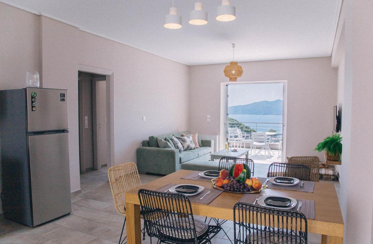 Kalavria Luxury Suites - Magnificent Sea View Of Poros Poros Town Exterior foto